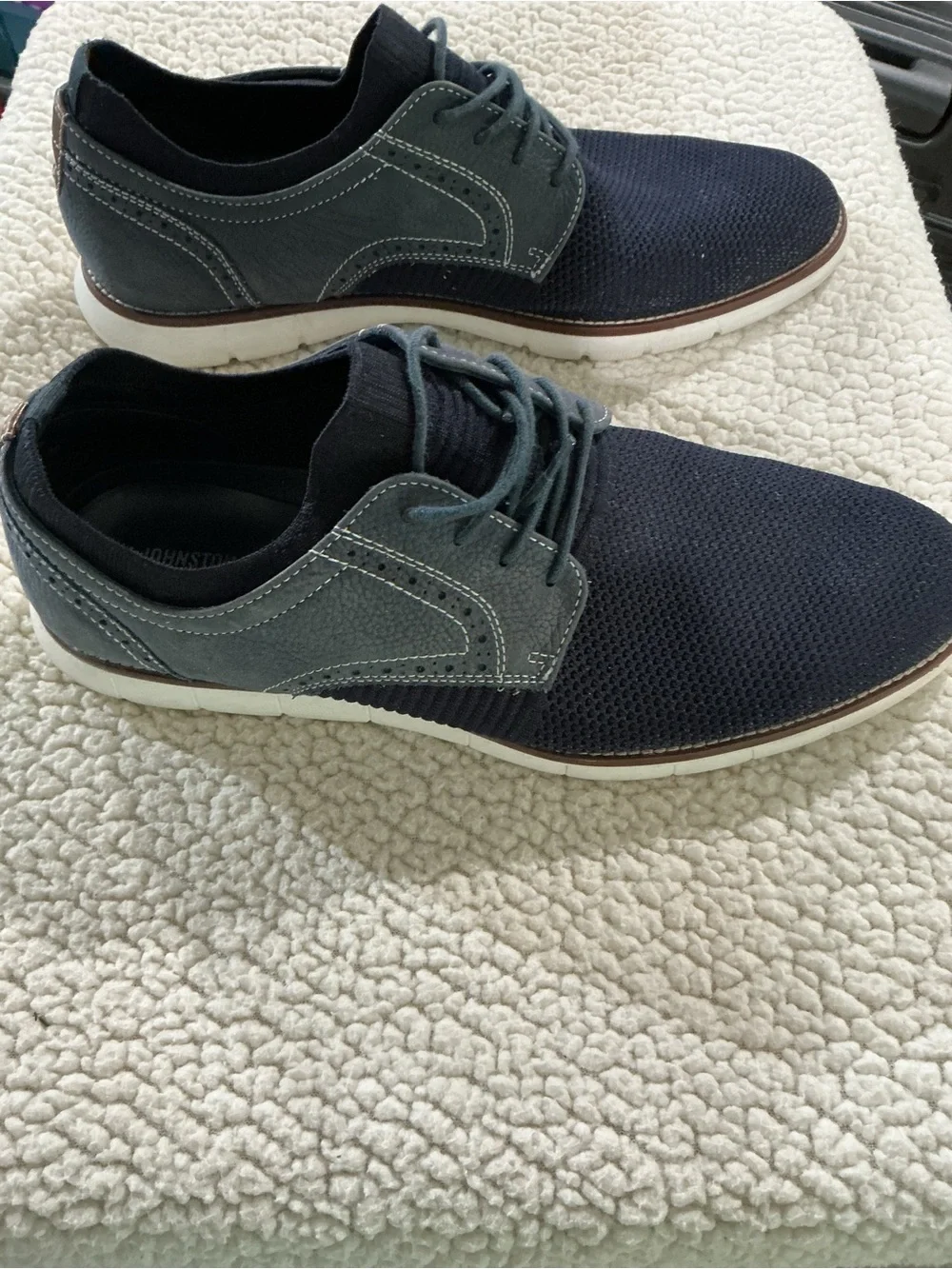 Johnston & Murphy breathable navy
